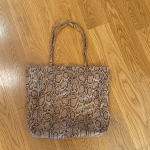 Stylish Snake Print Tote Bag
